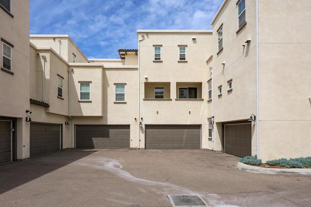 5145 Calle Sandwaves 22, San Diego, CA 92154