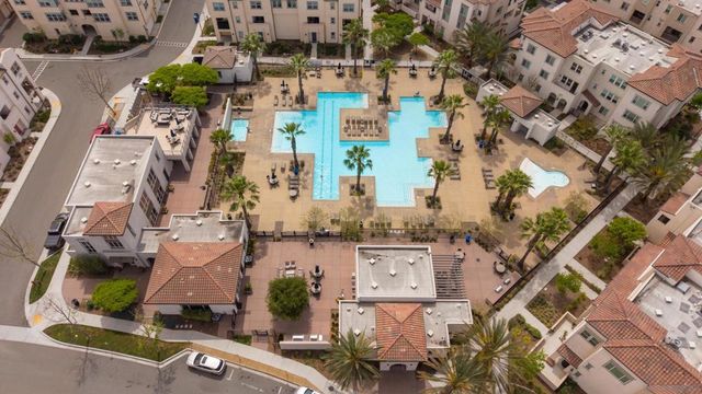 5145 Calle Sandwaves 22, San Diego, CA 92154