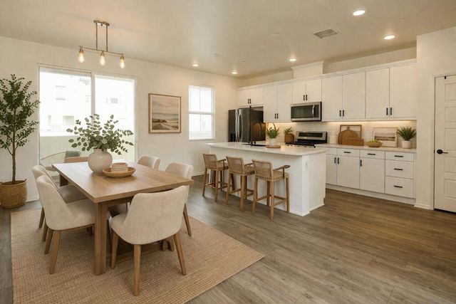 5145 Calle Sandwaves 22, San Diego, CA 92154