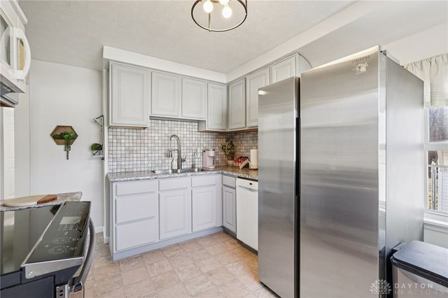 447 S Stadium Drive, Xenia, OH 45385