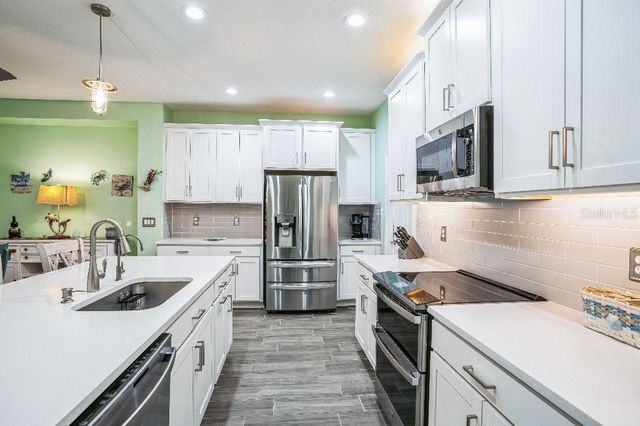 5914 FIORE DRIVE, Bradenton, FL 34208