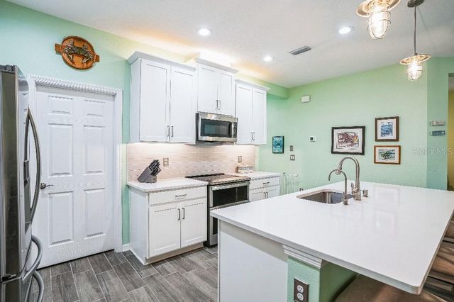 5914 FIORE DRIVE, Bradenton, FL 34208