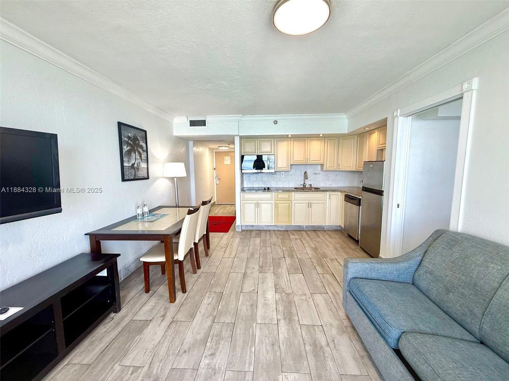 19201 Collins Ave 1016, Sunny Isles Beach, FL 33160