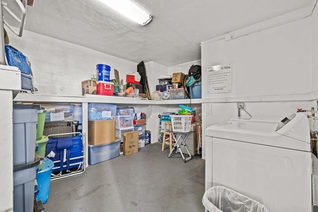 410 12TH AVENUE NE 8, St Petersburg, FL 33701