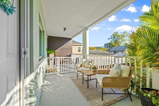 410 12TH AVENUE NE 8, St Petersburg, FL 33701