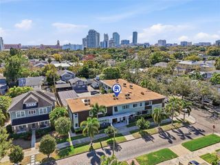 410 12TH AVENUE NE 8, St Petersburg, FL 33701