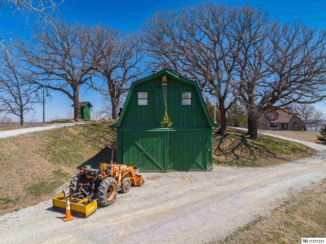 2818 Wintersteen Road, Plattsmouth, NE 68048