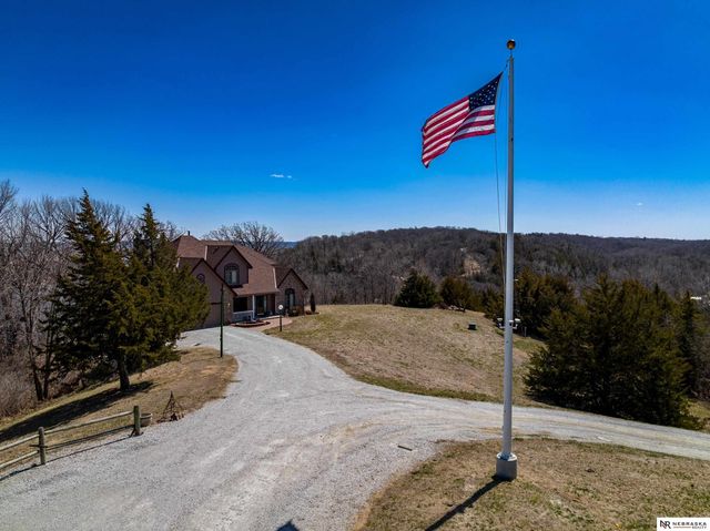 2818 Wintersteen Road, Plattsmouth, NE 68048