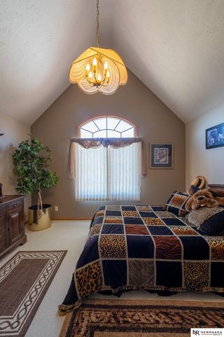 2818 Wintersteen Road, Plattsmouth, NE 68048