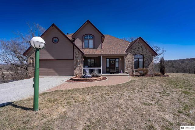 2818 Wintersteen Road, Plattsmouth, NE 68048