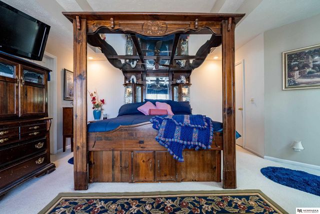 2818 Wintersteen Road, Plattsmouth, NE 68048