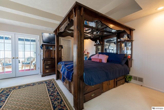 2818 Wintersteen Road, Plattsmouth, NE 68048