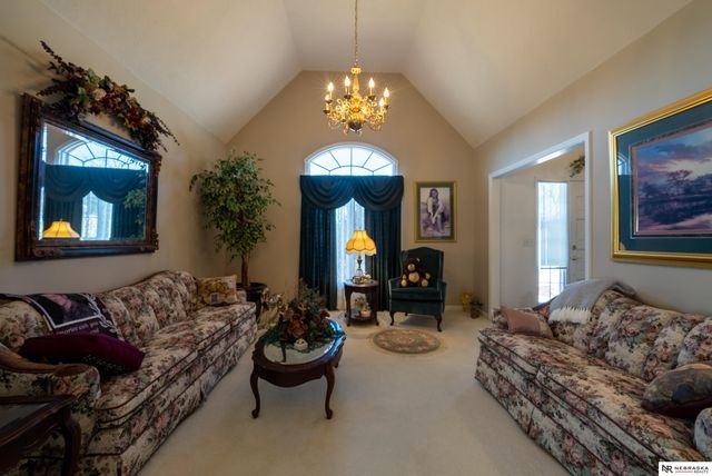 2818 Wintersteen Road, Plattsmouth, NE 68048