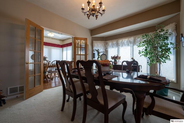 2818 Wintersteen Road, Plattsmouth, NE 68048