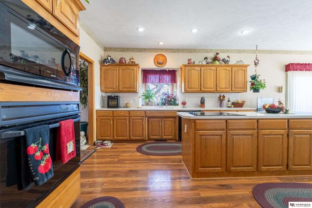 2818 Wintersteen Road, Plattsmouth, NE 68048