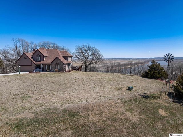 2818 Wintersteen Road, Plattsmouth, NE 68048