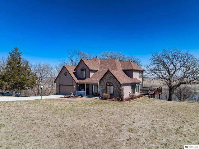 2818 Wintersteen Road, Plattsmouth, NE 68048