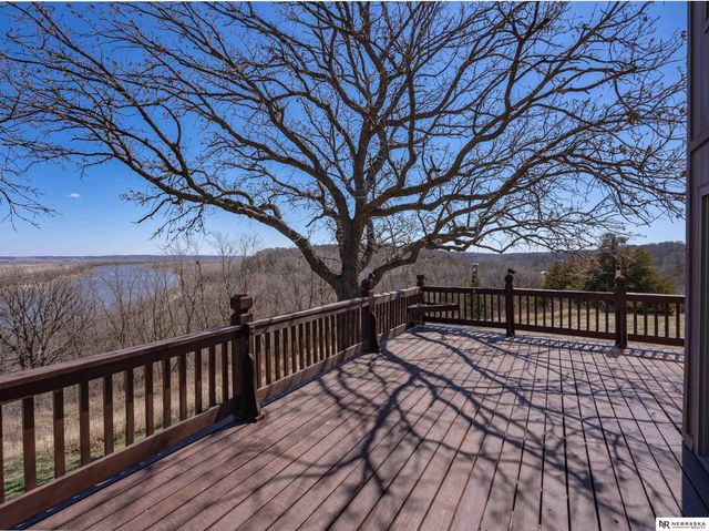 2818 Wintersteen Road, Plattsmouth, NE 68048