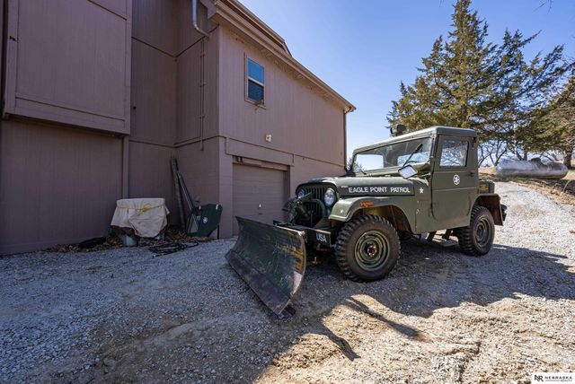 2818 Wintersteen Road, Plattsmouth, NE 68048