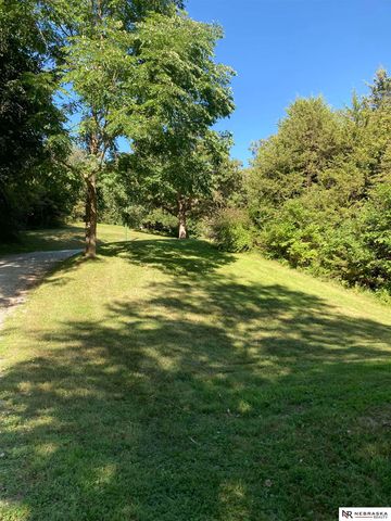 2818 Wintersteen Road, Plattsmouth, NE 68048