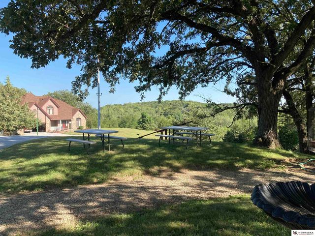2818 Wintersteen Road, Plattsmouth, NE 68048