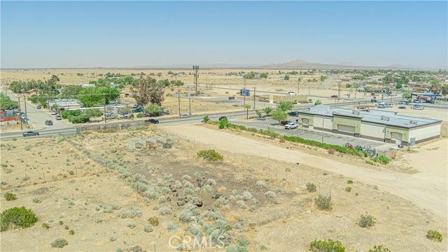 90 Palmdale Blvd, Sun Village, CA 93543