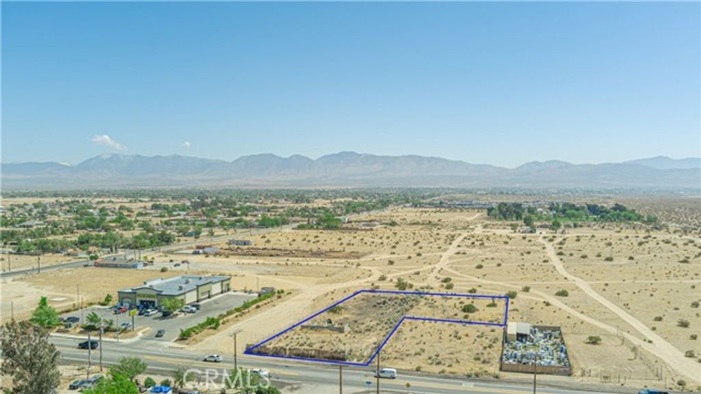 90 Palmdale Blvd, Sun Village, CA 93543