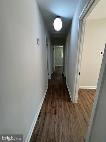 1950 S TIDWELLS RD, Montross, VA 22520