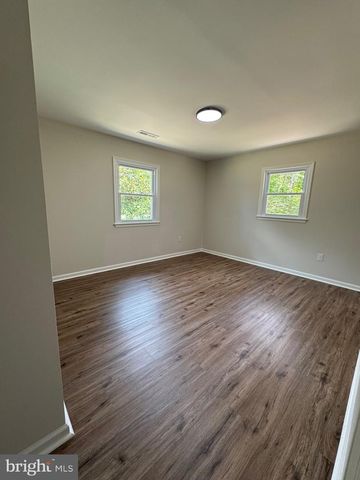 1950 S TIDWELLS RD, Montross, VA 22520