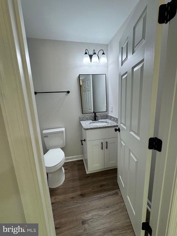 1950 S TIDWELLS RD, Montross, VA 22520