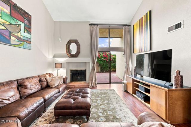 292 San Vincente Circle, Newbury Park, CA 91320