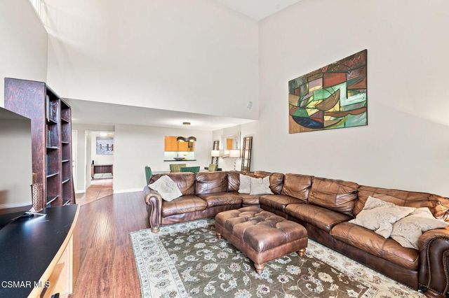292 San Vincente Circle, Newbury Park, CA 91320