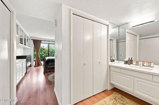 292 San Vincente Circle, Newbury Park, CA 91320