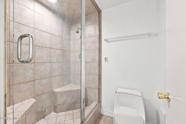 292 San Vincente Circle, Newbury Park, CA 91320