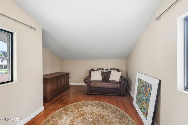 292 San Vincente Circle, Newbury Park, CA 91320