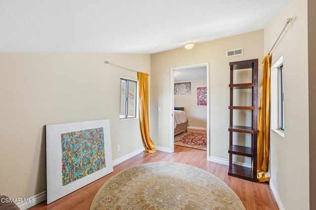 292 San Vincente Circle, Newbury Park, CA 91320