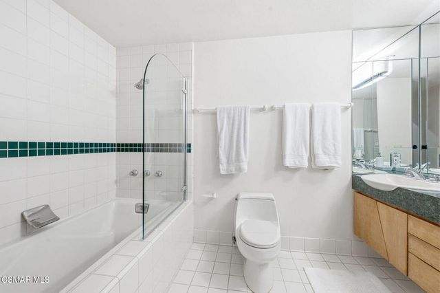 292 San Vincente Circle, Newbury Park, CA 91320