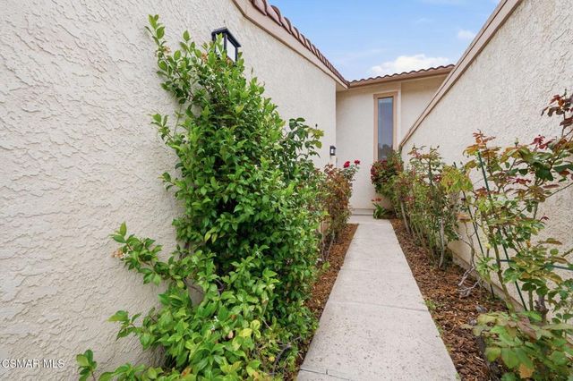 292 San Vincente Circle, Newbury Park, CA 91320