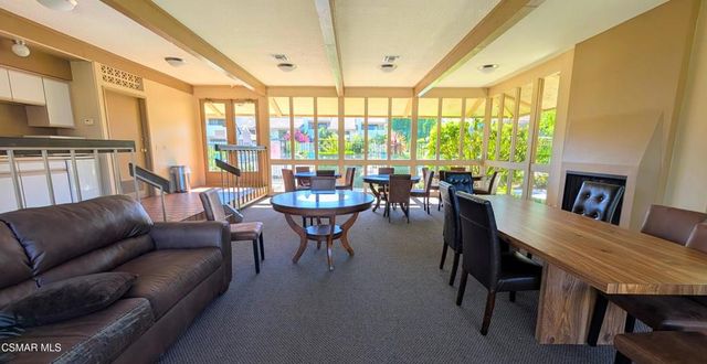 292 San Vincente Circle, Newbury Park, CA 91320