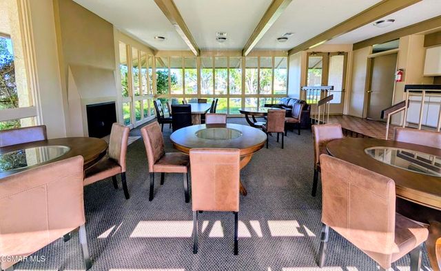 292 San Vincente Circle, Newbury Park, CA 91320