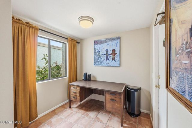 292 San Vincente Circle, Newbury Park, CA 91320