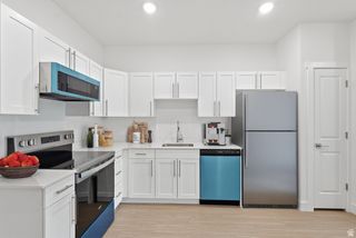 2085 N MAIN ST #216, Sunset, UT 84015