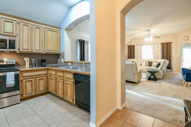 20138 East Lakebridge Ln, Richmond, TX 77441