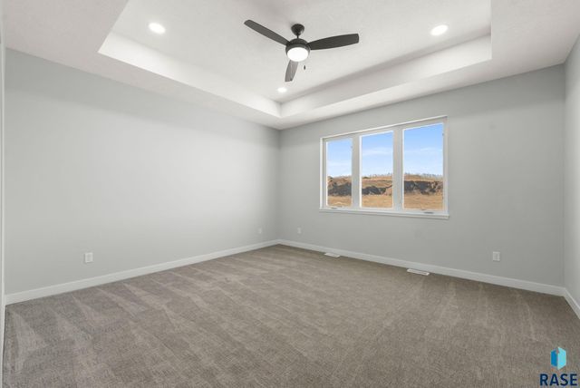 501 N Wildcat Dr Drive, Sioux Falls, SD 57110