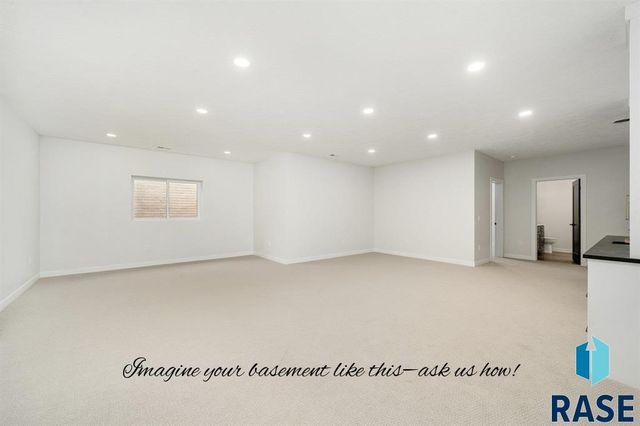 501 N Wildcat Dr Drive, Sioux Falls, SD 57110