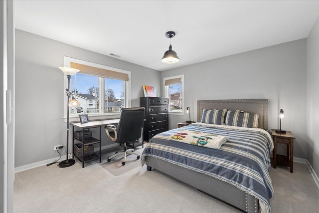 346 E South Street, Elmhurst, IL 60126