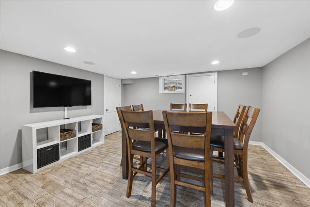 346 E South Street, Elmhurst, IL 60126