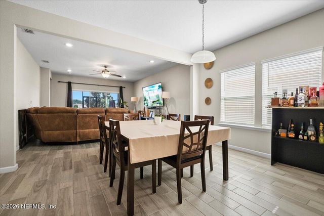 1703 MATHEWS MANOR Drive, Jacksonville, FL 32211