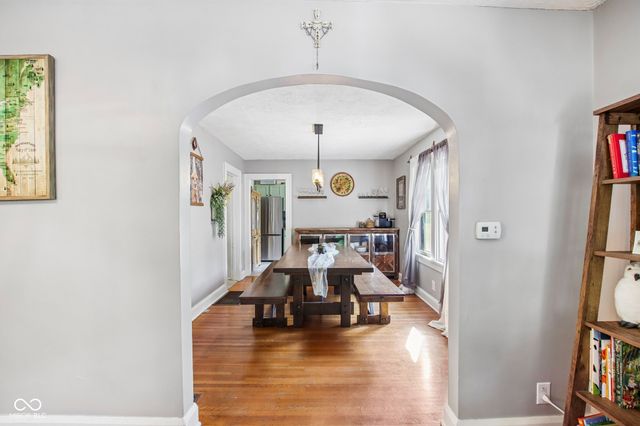 5607 Carrollton Avenue, Indianapolis, IN 46220