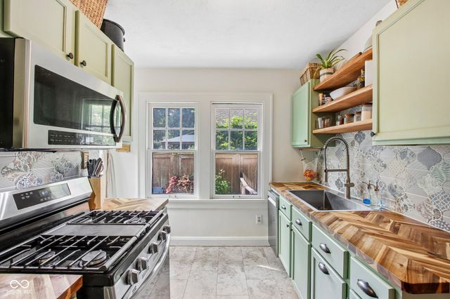 5607 Carrollton Avenue, Indianapolis, IN 46220